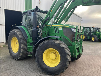 Traktors JOHN DEERE 6215R