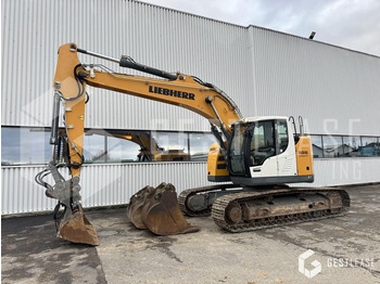 Kāpurķēžu ekskavators LIEBHERR R 926