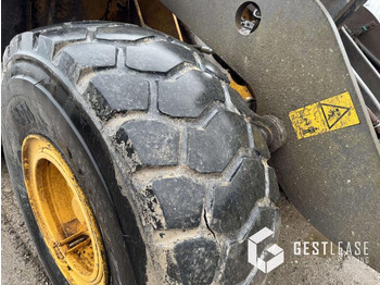 Riteņu iekrāvējs Volvo L 120 F: foto 5