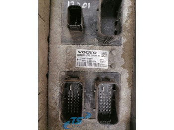 Elektroniskais vadības bloks (ECU) - Kravas automašīna Volvo Ecu CCIOM 22053759: foto 2 Elektroniskais vadības bloks (ECU) - Kravas automašīna Volvo Ecu CCIOM 22053759: foto 2