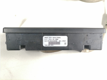 Universāla rezerves daļa - Kravas automašīna Volvo Juhtpult, külmaseade 5D52175G01: foto 2