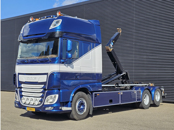 Pacēlājs ar āķi DAF XF 530