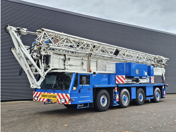 Kravas auto ar manipulatoru