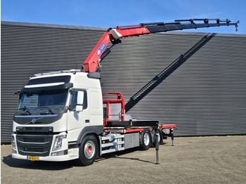Kravas auto ar manipulatoru VOLVO FM 500
