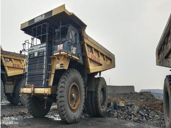 Karjeru pašizgāzējs CATERPILLAR 777