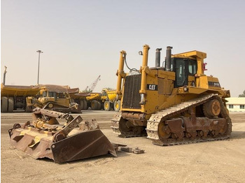 Buldozers CATERPILLAR