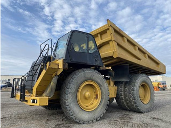 Karjeru pašizgāzējs CATERPILLAR 777F