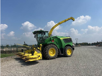 Lopbarības kombains JOHN DEERE