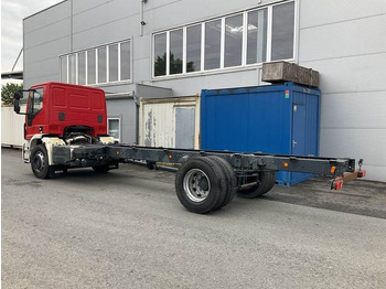 Šasija kravas automašīna Iveco Eurocargo ML180E32: foto 2
