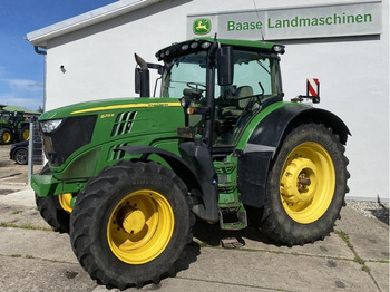 Traktors JOHN DEERE 6215R