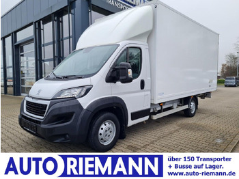 Furgons ar slēgtā virsbūve PEUGEOT Boxer