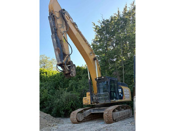 Ekskavators CATERPILLAR 352F