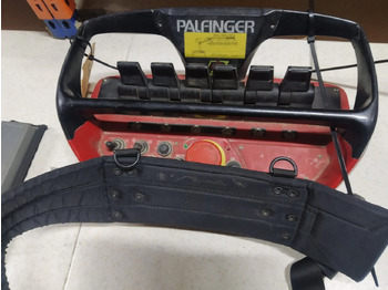 Celtnis-manipulators PALFINGER