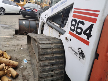 Kāpurķēžu kompaktiekrāvējs Bobcat 864: foto 2