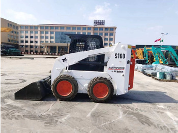 Kompaktiekrāvējs BOBCAT S160