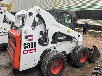 Kompaktiekrāvējs BOBCAT S300