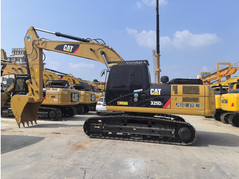 Ekskavators CATERPILLAR 325D