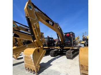 Kāpurķēžu ekskavators CATERPILLAR 320D2