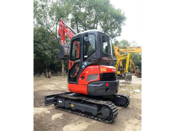 Kāpurķēžu ekskavators KUBOTA
