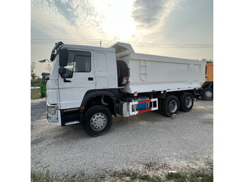 Kravas automašīna pašizgāzējs SINOTRUK HOWO