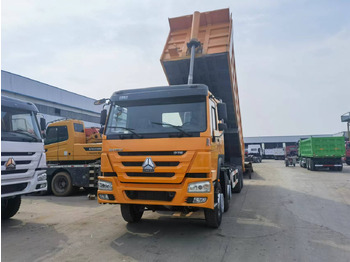 Kravas automašīna pašizgāzējs SINOTRUK HOWO