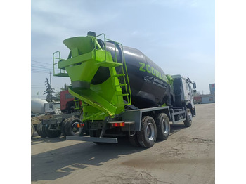 Betonvedējs Sinotruk HOWO 6*4 Concrete mixer truck: foto 5