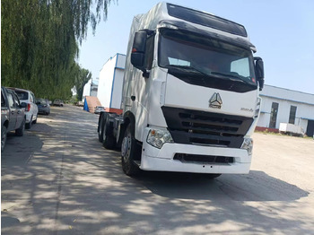Mini pašizgāzējs Sinotruk HOWO A7 tractor: foto 3