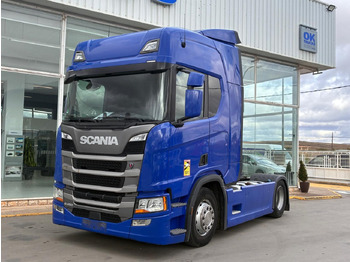 Vilcējs SCANIA R 450