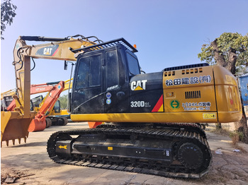 Kāpurķēžu ekskavators CATERPILLAR 320D2