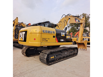 Kāpurķēžu ekskavators CATERPILLAR 320D2