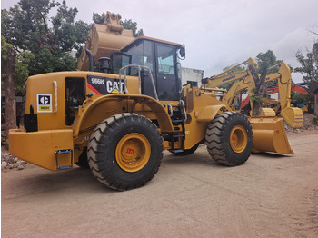 Riteņu iekrāvējs CATERPILLAR 966H