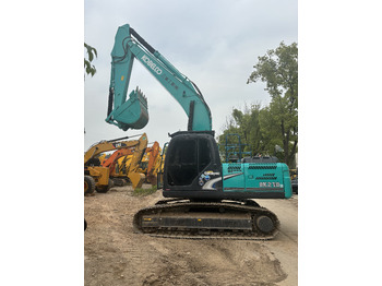 Kāpurķēžu ekskavators KOBELCO