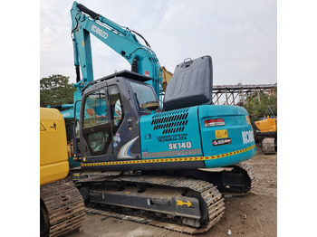 Kāpurķēžu ekskavators KOBELCO