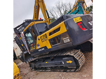 Kāpurķēžu ekskavators VOLVO EC210B