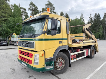 Būvgružu konteineru vedējs VOLVO FM 300