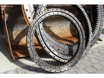 Devēja gredzens - Celtniecības tehnika Hitachi ZX 140W: foto 5