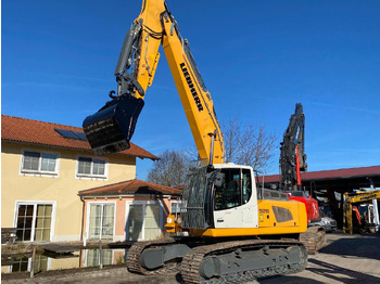 Kāpurķēžu ekskavators LIEBHERR R 926