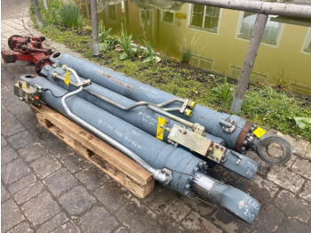 Hidrauliskais cilindrs TEREX