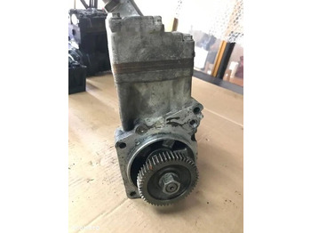 Kompresors - Kravas automašīna Mercedes-Benz Mercedes Actros MP4 Voith A4711303215   Mercedes-Benz truck: foto 2