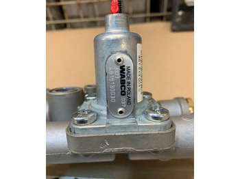 Jaunā Bremžu vārsts - Kravas automašīna Nowy Zawór Reduktor Ciśnienia PEM WABCO4615130030 4615130030: foto 2