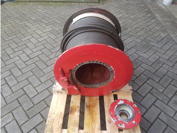 Vinča - Autoceltnis Grove GMK 5130-2 winch: foto 3