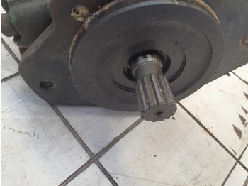 Hidrauliskais sūknis - Celtnis Krupp KMK 5100 3 way gear pump: foto 5