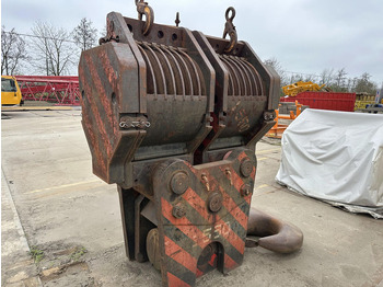 Celtnis-manipulators LIEBHERR
