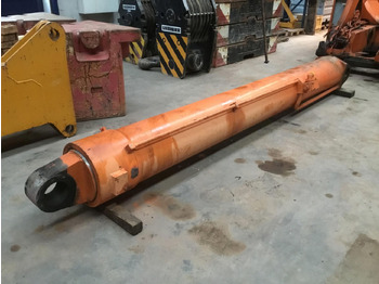 Hidrauliskais cilindrs LIEBHERR