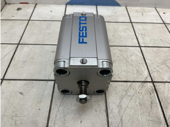Rezerves daļa - Celtnis Festo pneumatic compact cylinder: foto 2