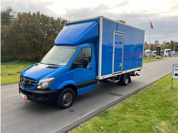 Kravas automašīna ar slēgto virsbūvi MERCEDES-BENZ Sprinter 516