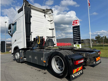 Vilcējs Volvo FH460 4x2 x-low mega: foto 2