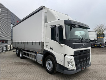 Kravas automašīna ar tentu VOLVO FM 380