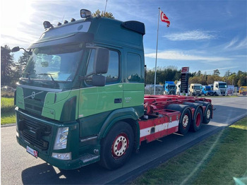 Būvgružu konteineru vedējs VOLVO FM 500