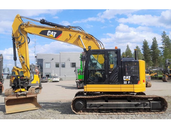 Kāpurķēžu ekskavators CATERPILLAR 325FL